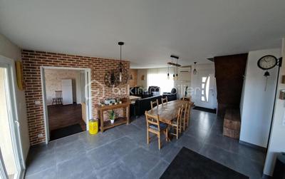 Maison - 190 m² - 8 pièces