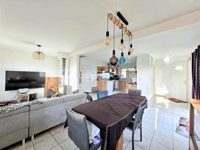 Maison traditionnelle - 112 m² - 6 pièces