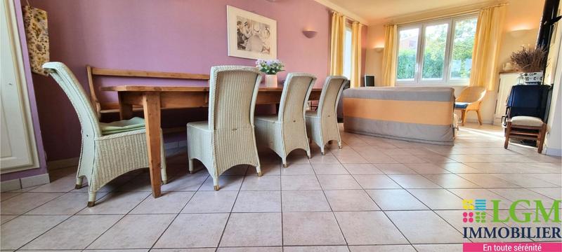 Propriété - 240 m² - 10 pièces