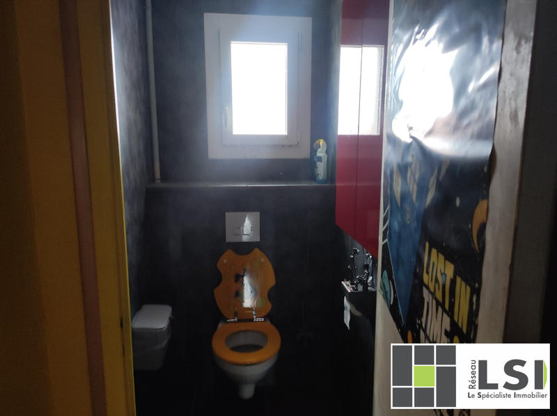 Maison - 100 m² - 7 pièces