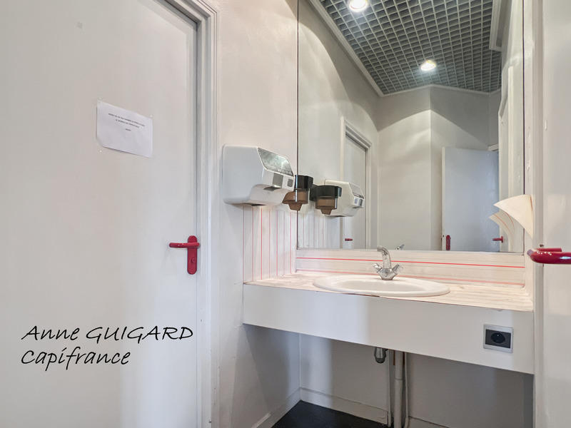 Appartement ancien - 92 m² - 4 pièces