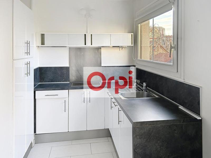 Studio - 27 m² - 1 pièce