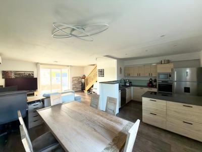 Maison - 95 m² - 4 pièces