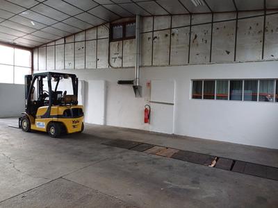 Entrepôt - 150 m² - 1 pièce