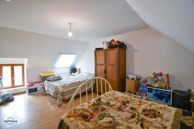 Maison - 264 m² - 11 pièces