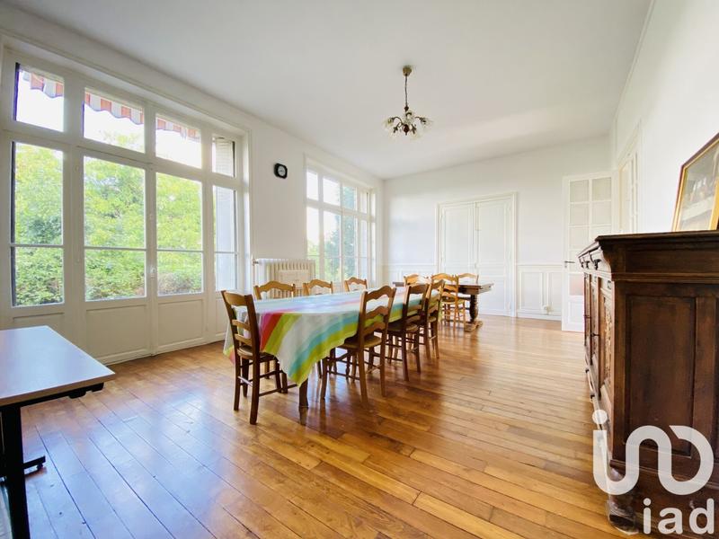 Maison - 227 m² - 10 pièces