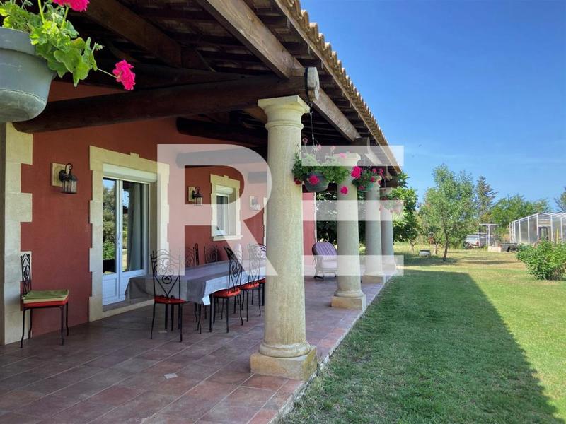 Propriété - 278 m² - 7 pièces