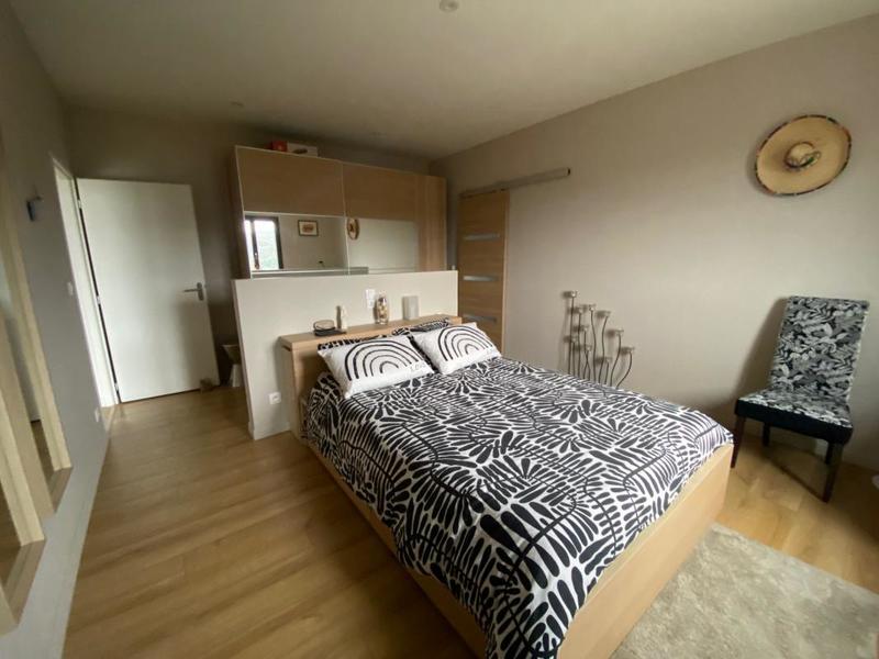 Villa - 232 m² - 8 pièces