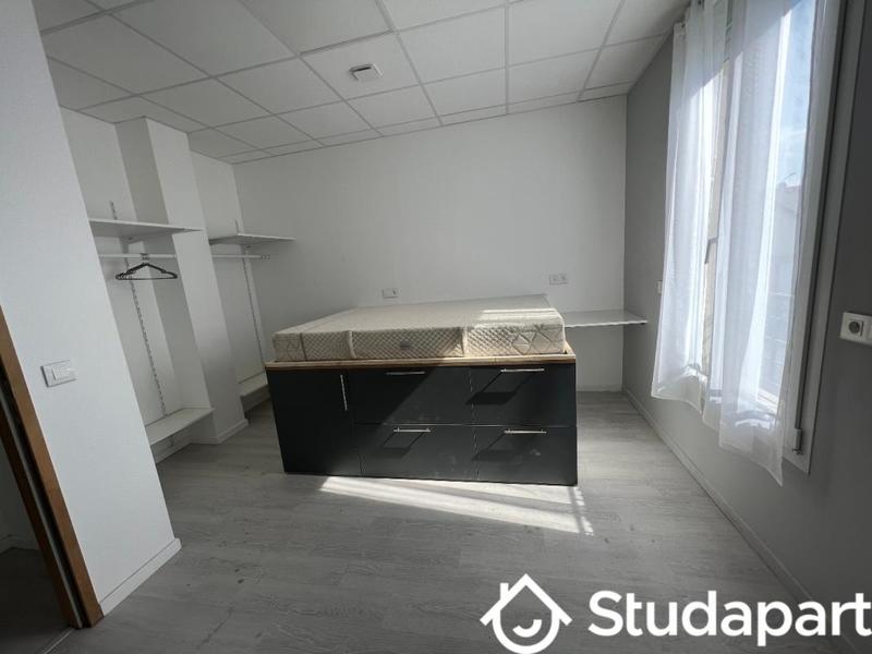 Chambre - 15 m² - 1 pièce