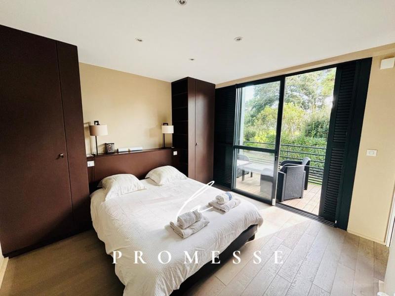 Villa - 390 m² - 8 pièces