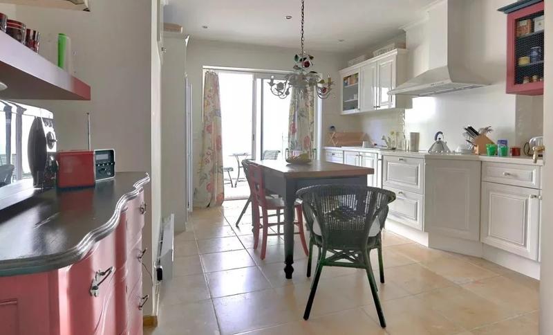 Villa - 240 m² - 8 pièces