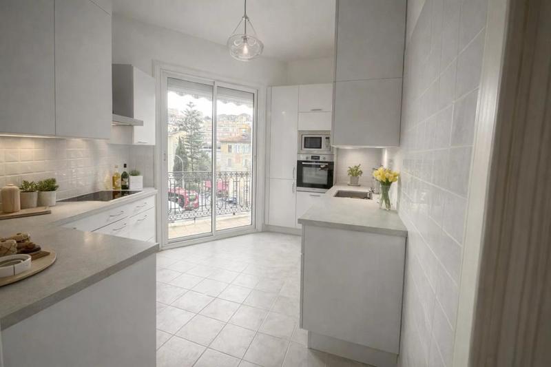 Appartement - 95 m² - 3 pièces