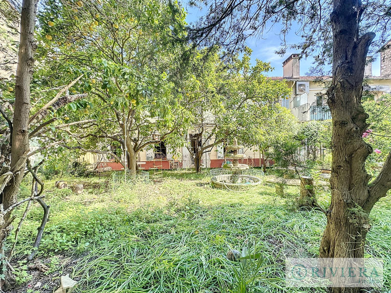 Appartement - 150 m² - 6 pièces