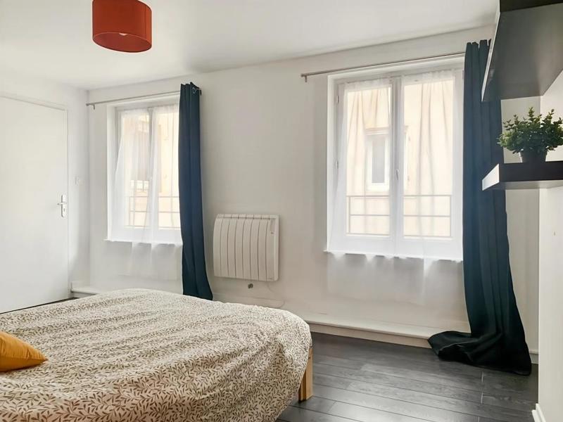 Duplex - 121 m² - 8 pièces