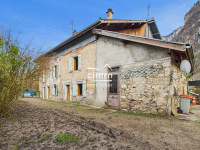 Maison ancienne - 140 m² - 5 pièces