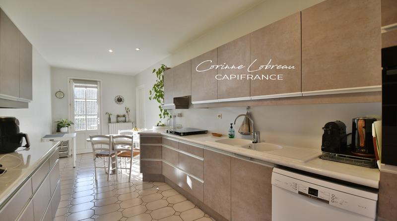 Maison de maîtres - 446 m² - 14 pièces