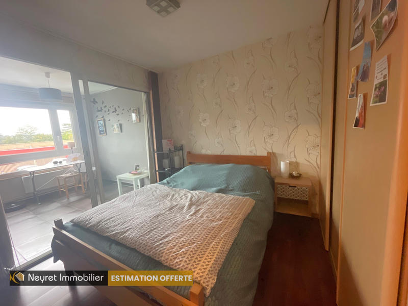 Appartement - 99 m² - 4 pièces