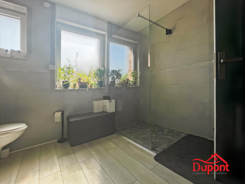 Maison - 190 m² - 8 pièces