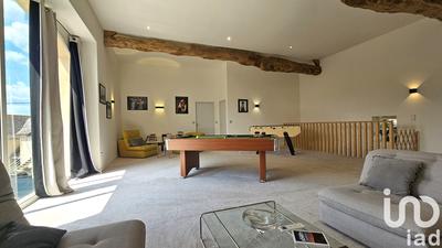Maison - 251 m² - 7 pièces