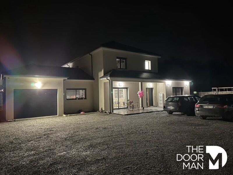 Maison - 200 m² - 7 pièces