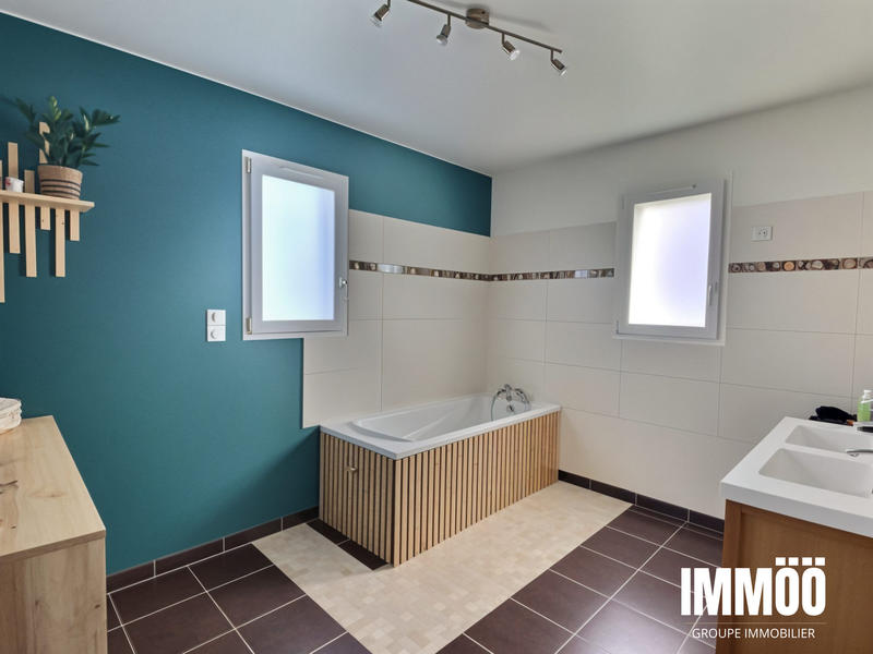 Maison - 193 m² - 7 pièces