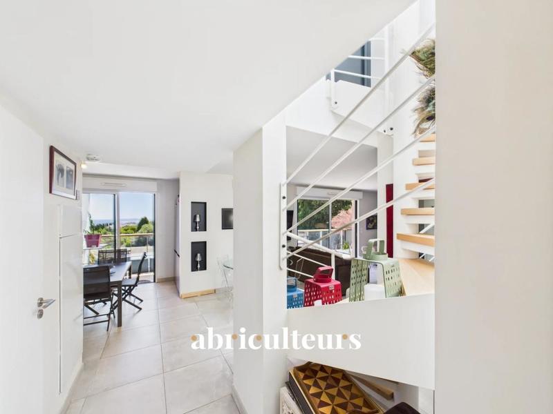 Appartement ancien - 80 m² - 3 pièces