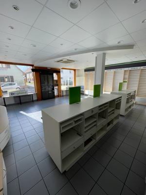 Local commercial - 80 m² - 6 pièces