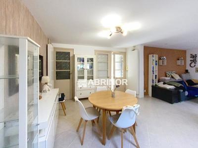 Maison - 146 m² - 6 pièces