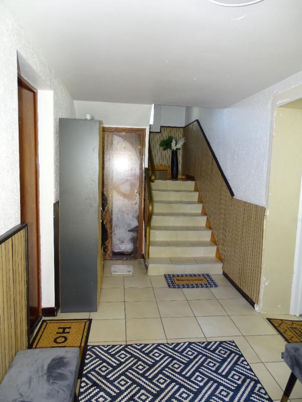 Maison - 181 m² - 7 pièces