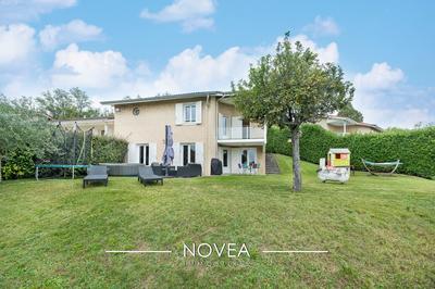 Maison - 135 m² - 6 pièces