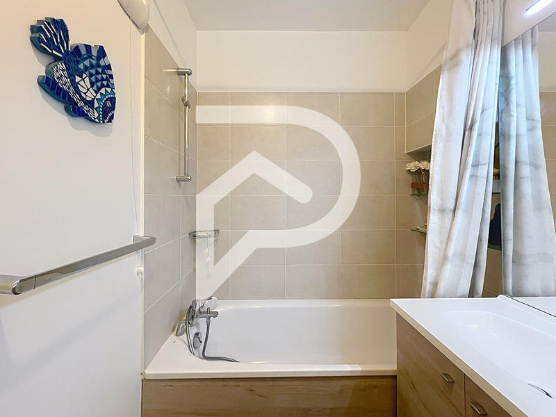 Appartement - 92 m² - 3 pièces