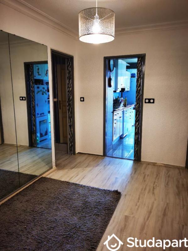 Chambre - 9 m² - 1 pièce