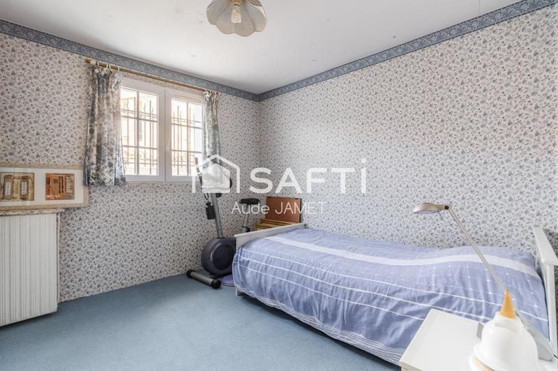 Maison - 228 m² - 8 pièces