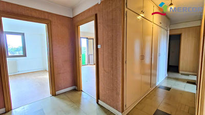 Appartement - 95 m² - 5 pièces