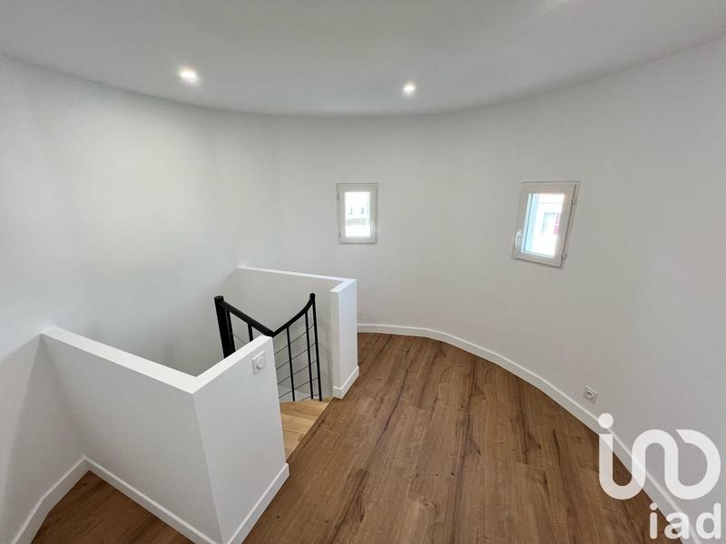 Maison - 236 m² - 9 pièces