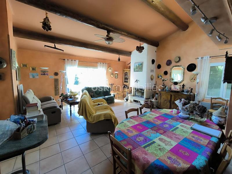 Propriété - 203 m² - 8 pièces