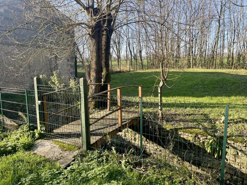 Moulin - 202 m² - 9 pièces