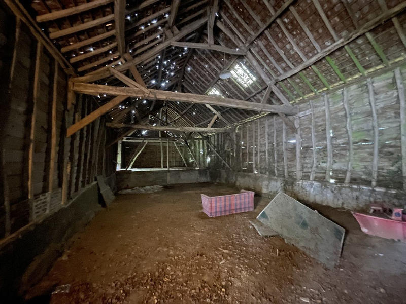 Corps de ferme - 280 m² - 9 pièces