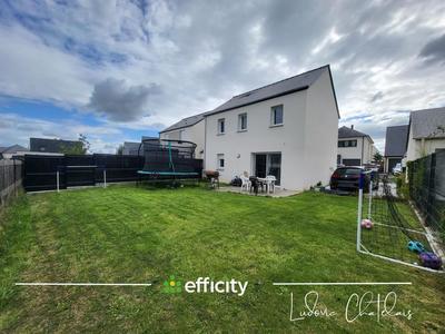 Maison - 90 m² - 5 pièces