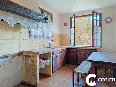 Maison - 210 m² - 8 pièces