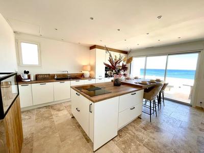 Appartement - 98 m² - 3 pièces