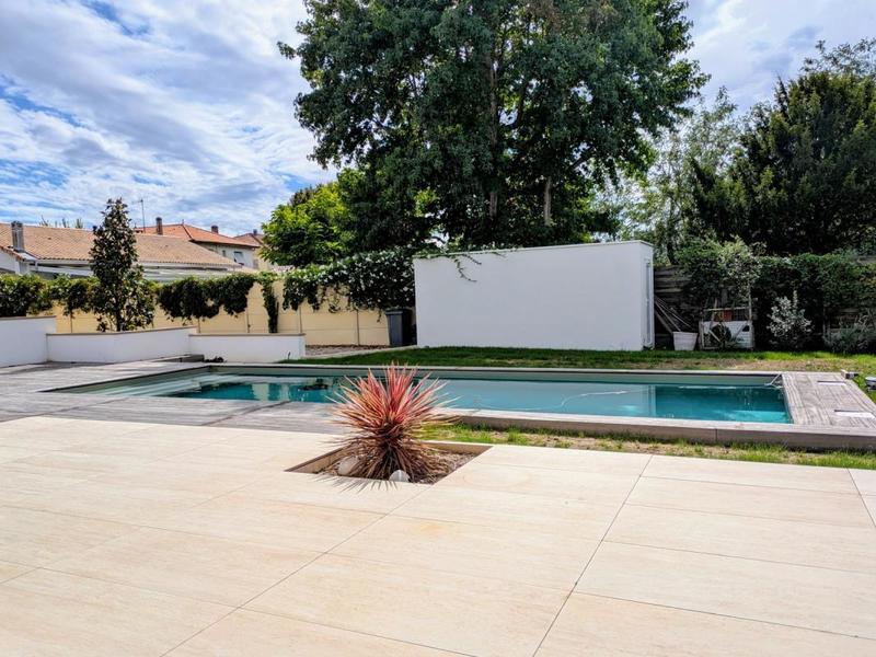 Maison - 226 m² - 6 pièces