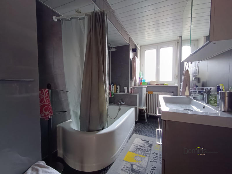 Maison - 180 m² - 6 pièces