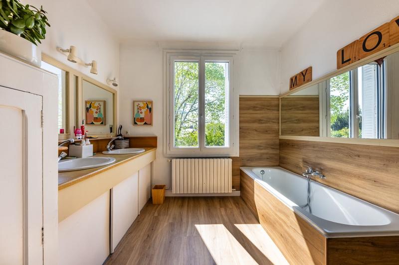 Maison ancienne - 220 m² - 8 pièces