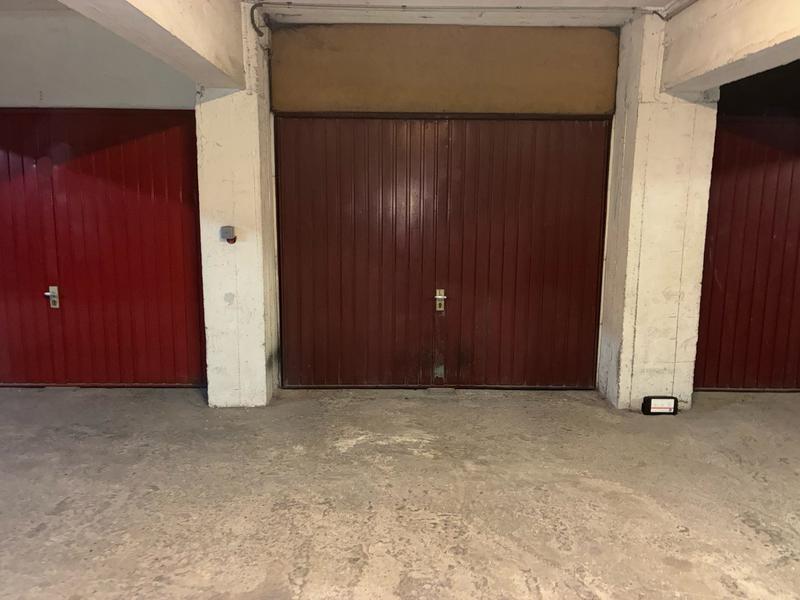 Parking / Garage - 14 m²