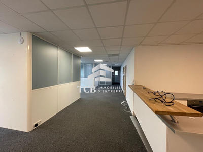 Bureau - 421 m²