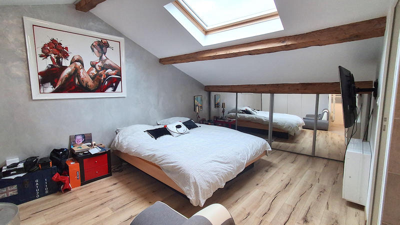 Appartement - 153 m² - 6 pièces