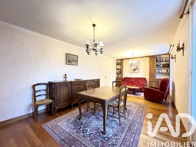 Maison - 130 m² - 7 pièces