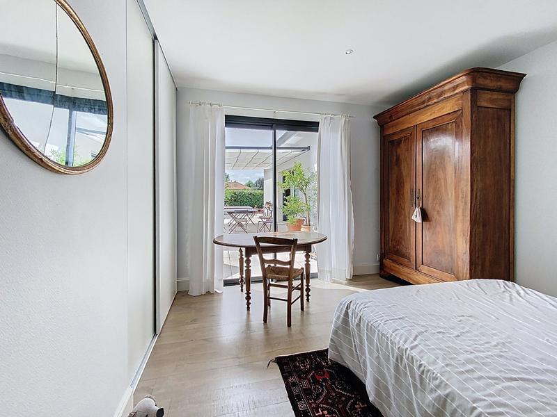 Maison contemporaine - 204 m² - 5 pièces