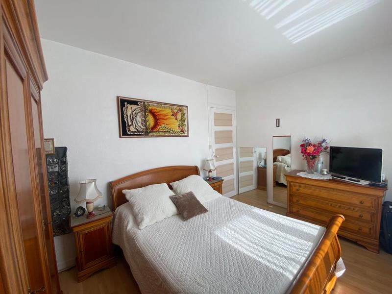 Maison - 99 m² - 4 pièces